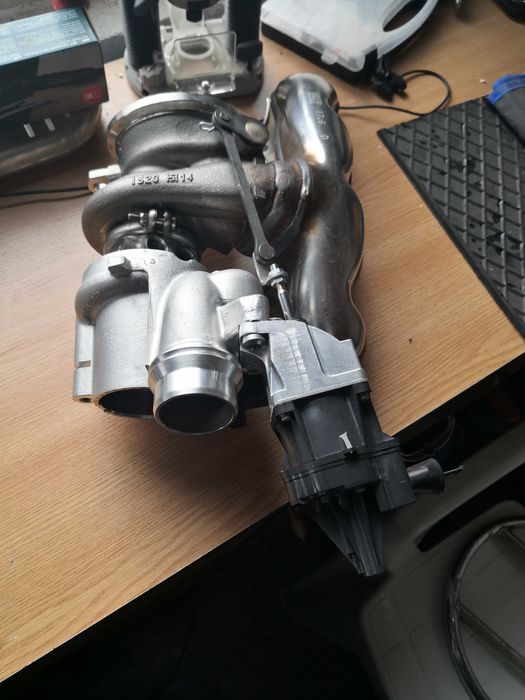 Vând turbina bmw oem