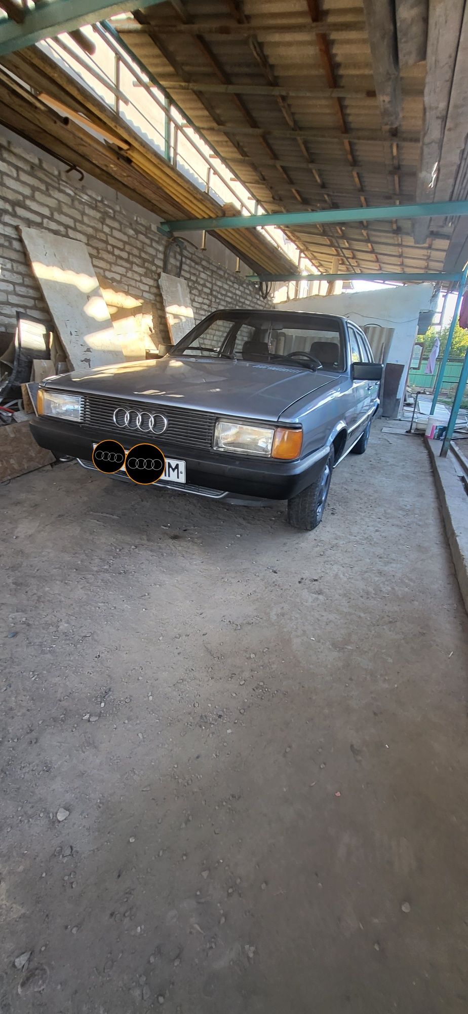 Продается машина немец Audi 80 B2