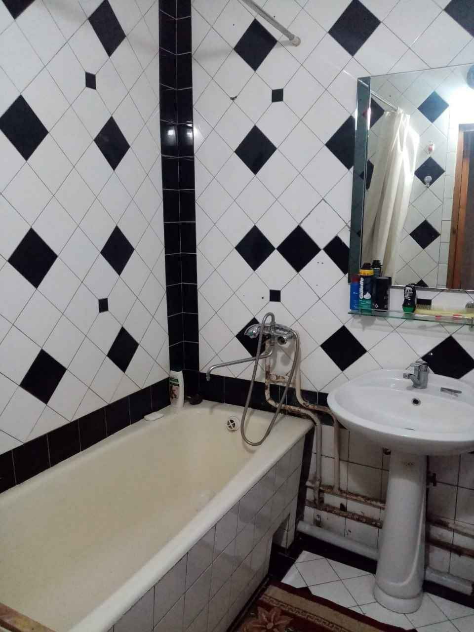Продажа 2/4/5 на Юнусабад-19, 2 хонали сотилади