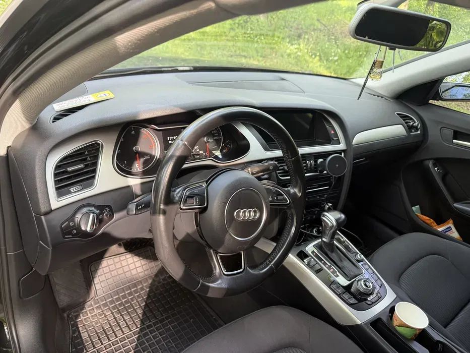 Audi A4 B8 Facelift • Automat • Diesel 110CP • Android • 146.000 km