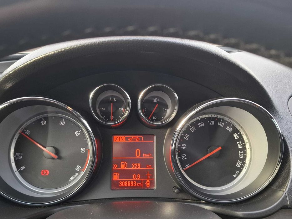 Opel Insignia 2.0 diesel 131cp