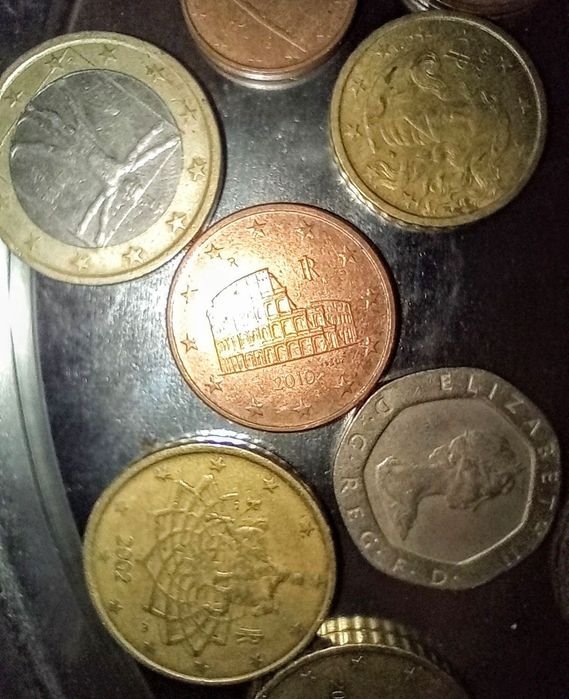 o moneda la alegere