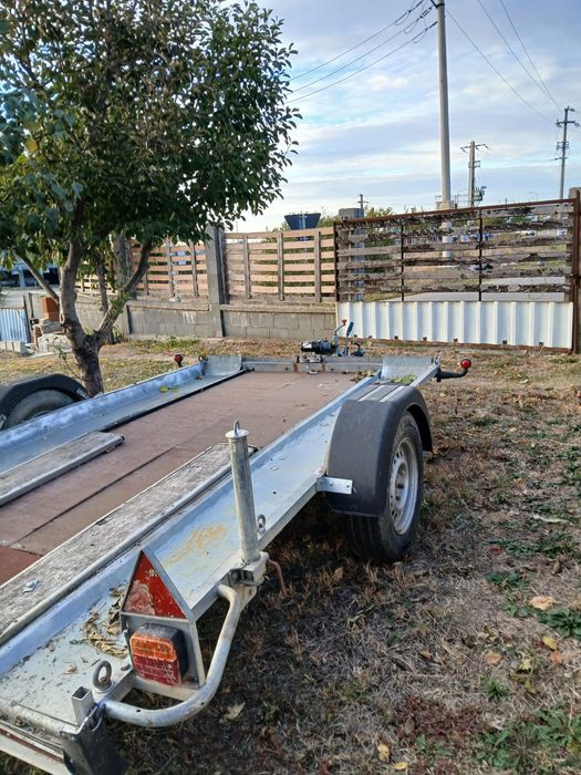 Vând remorcă în stare f. bună