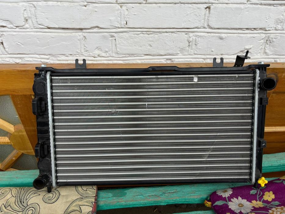 Радиатор охлаждения Ваз 2114