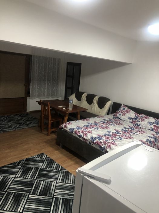 Inchiriez apartament in Mizil