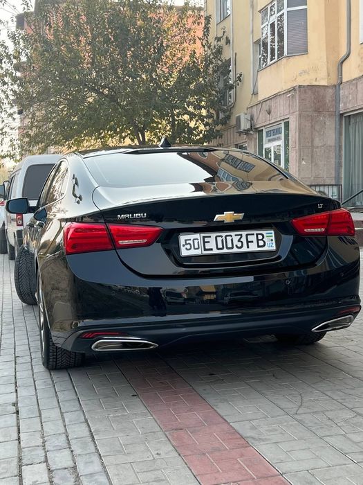 Malibu 2 qora 2,4 mator 2018 gazi bor