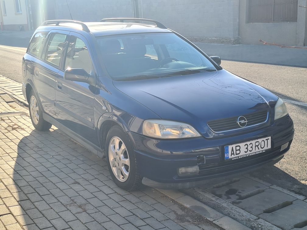 Vând Skoda Octavia, Opel Atra