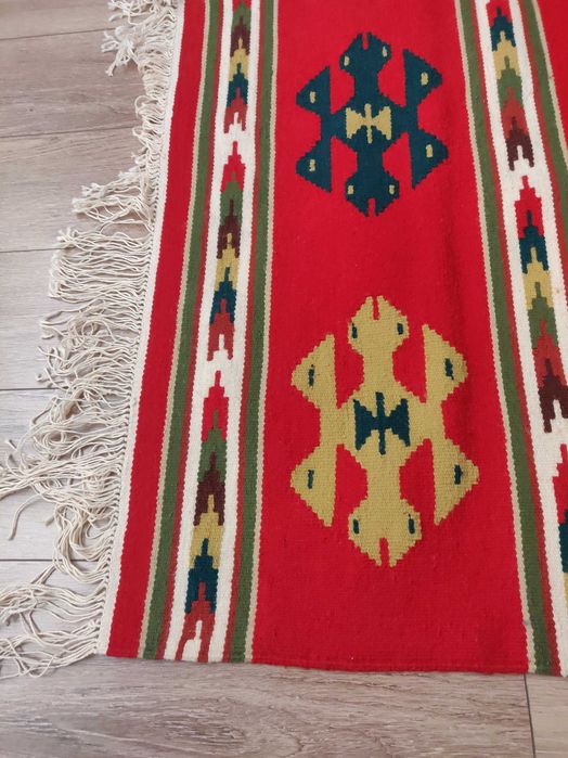 Covor oltenesc din lana cu motiv traditional - nou, impecabil