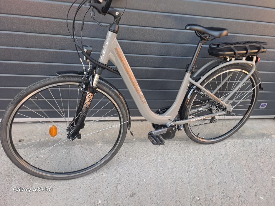 Vând bicicleta electrica