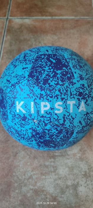 Mingii de fotbal (din imagine), 50 lei/buc sau 160 lei toate 4