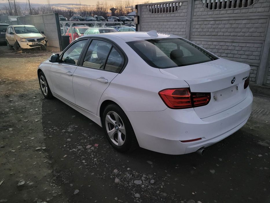 Usa spate dreapta/ Usa spate stanga/ Capota spate/ Stopuri spate BMW F30