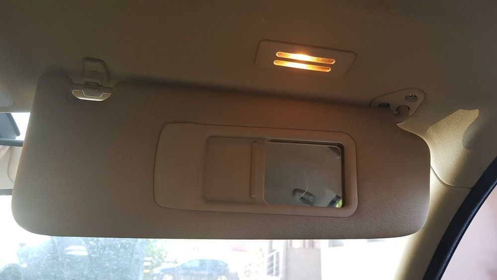 Plafon Lampa plafoniera parasolar Oglinda BMW E90 E70 F10 F30 F20 F25