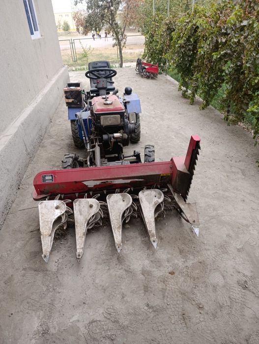 Mini traktr jatka pluk kultavtr