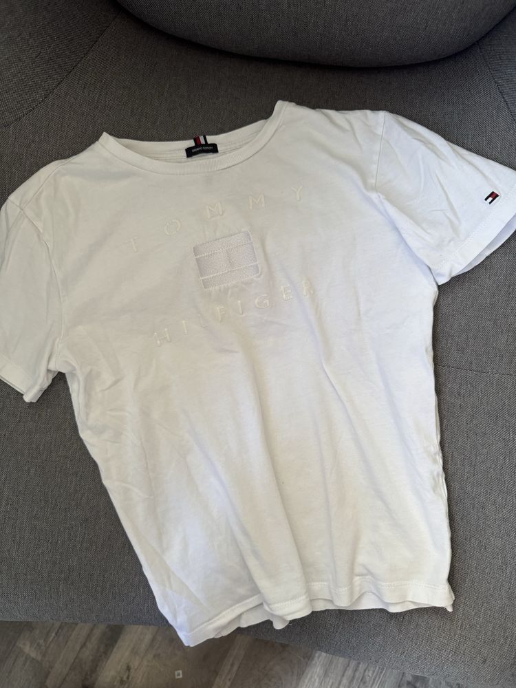 Тениски Tommy , Adidas , Ellesse ,Puma