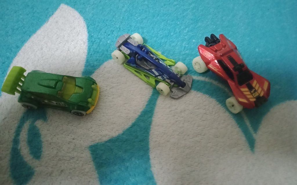 Машинки Hot wheels