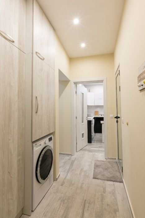 Дава се под наем Тристаен апартамент в София, Център - 98 кв.м за 688.5 € - Снимка #11