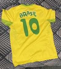 Тениска Бразилия размер М чисто нова