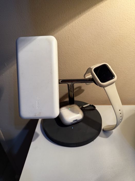 Belkin 3-в-1 MagSafe