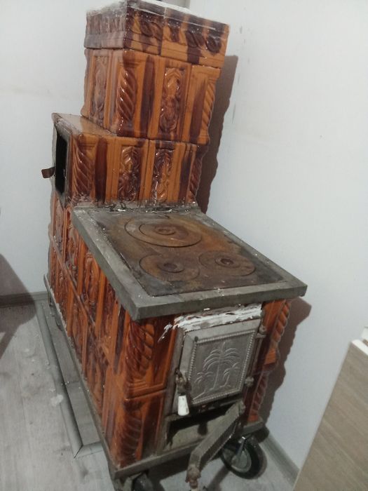Sobă teracotă pe roți
