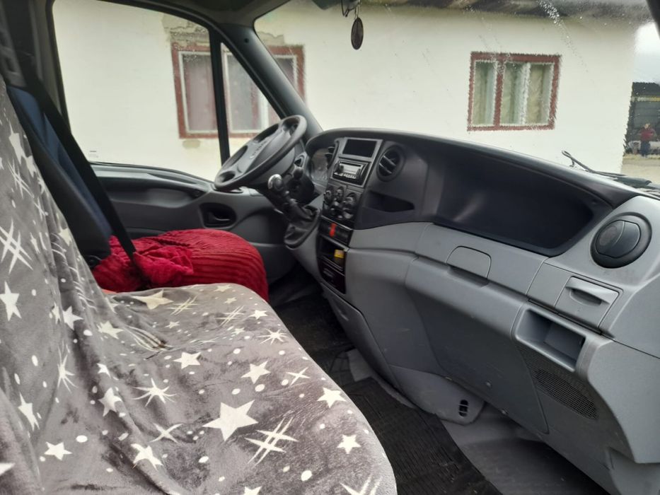 Camioneta Iveco basculabila