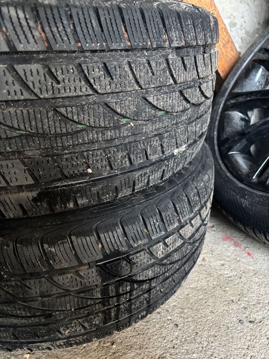 2бр Зимни гуми 245/45R18