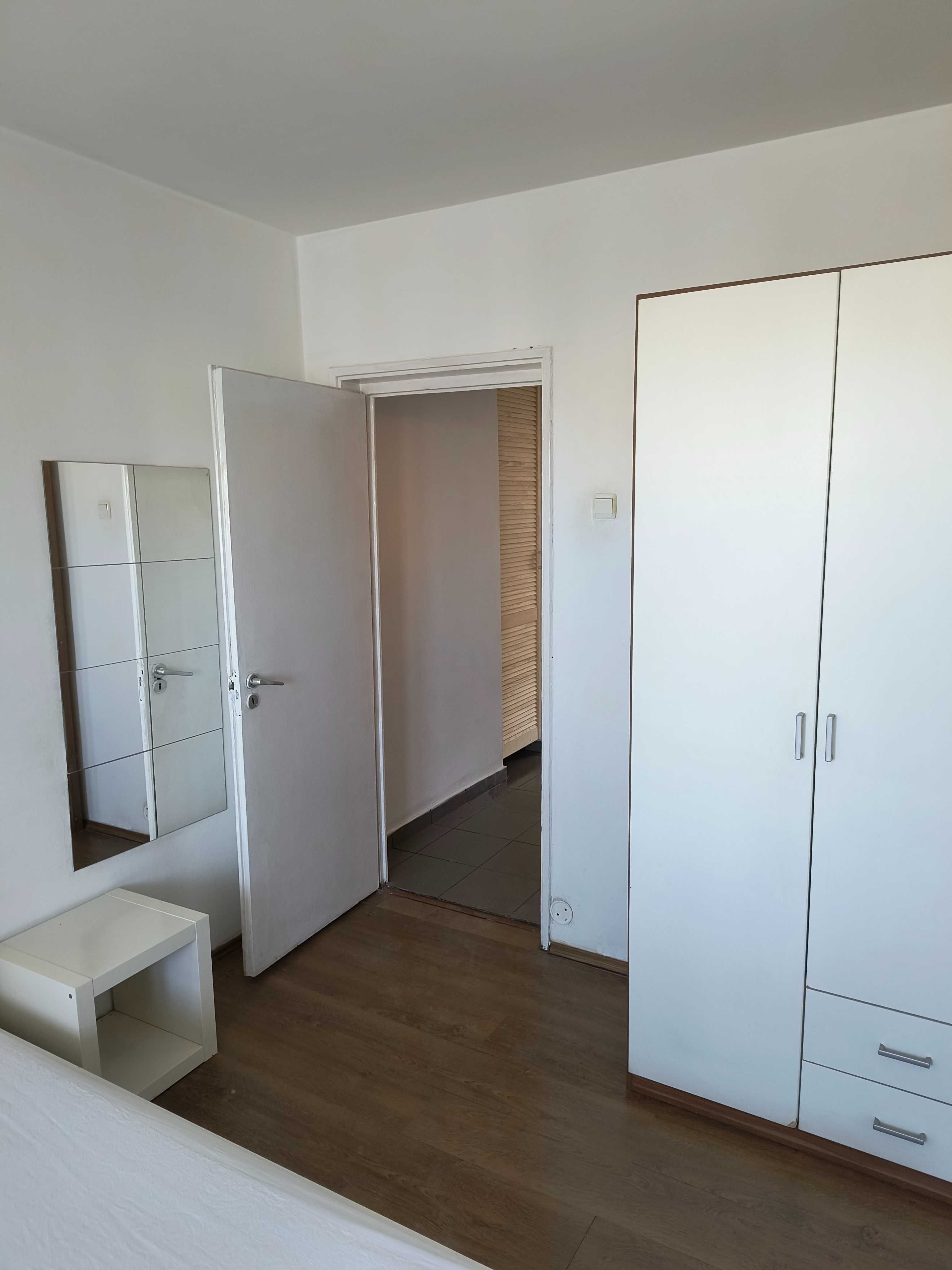 proprietar,  inchiriez apartament renovat, 3 camere, Vatra Luminoasa