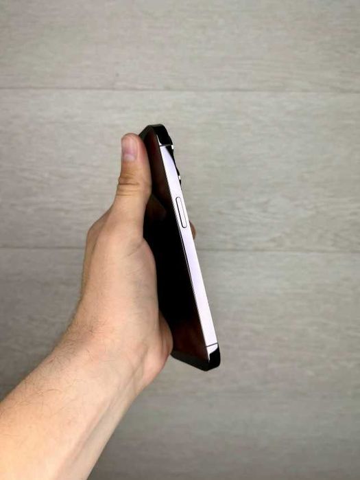 Phone 14 Pro 128GB Deep Purple.