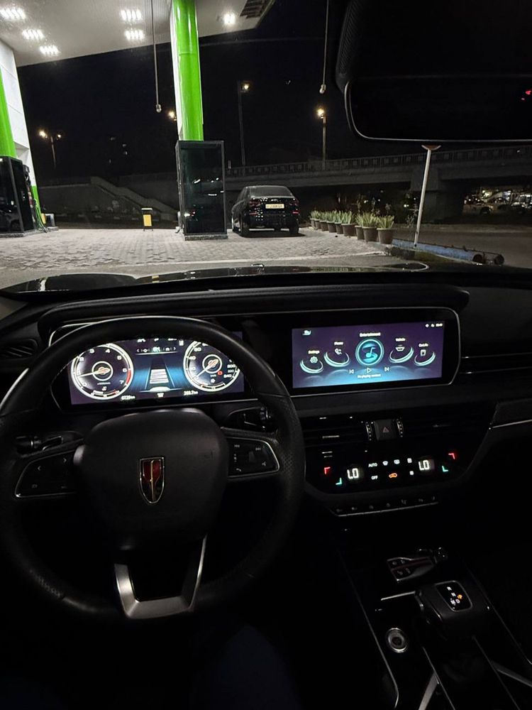 HONGQI HS5 FL 2022/23
