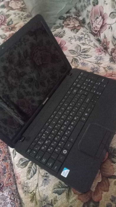 Ноутбук Toshiba Satellite C850-CVK
