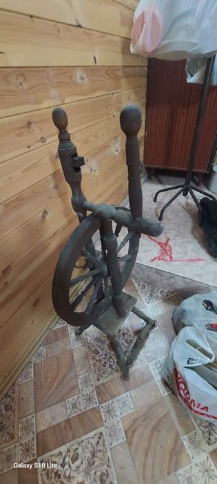 Прялка город,,Форма для выпечки,утюг , покрывало