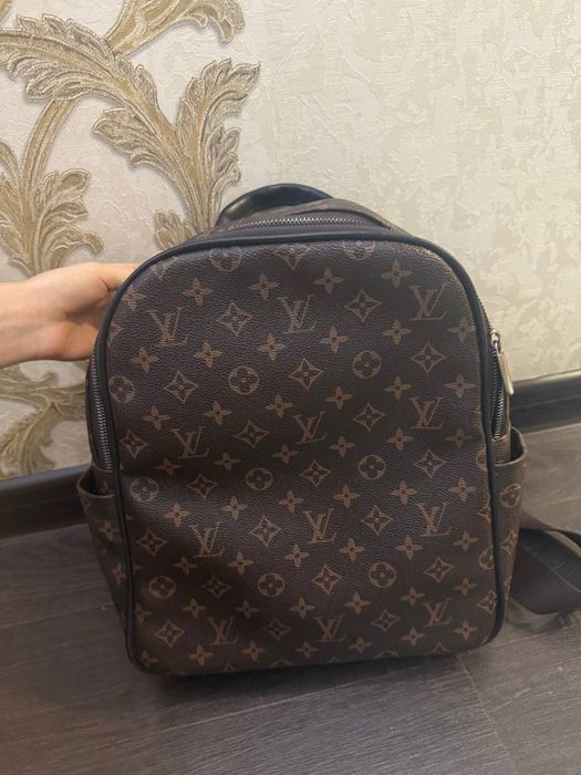 рюкзак Louis Vuitton