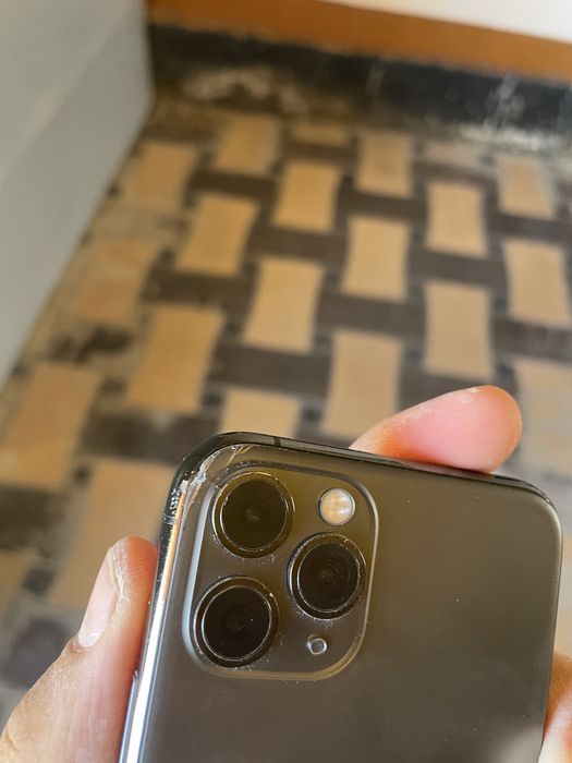 iPhone 11 pro 64 gb