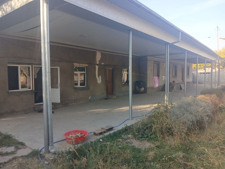 umumiy maydoni 10.89sotox 5 xona +1 ta oshxona  kotta yo'l yaqn