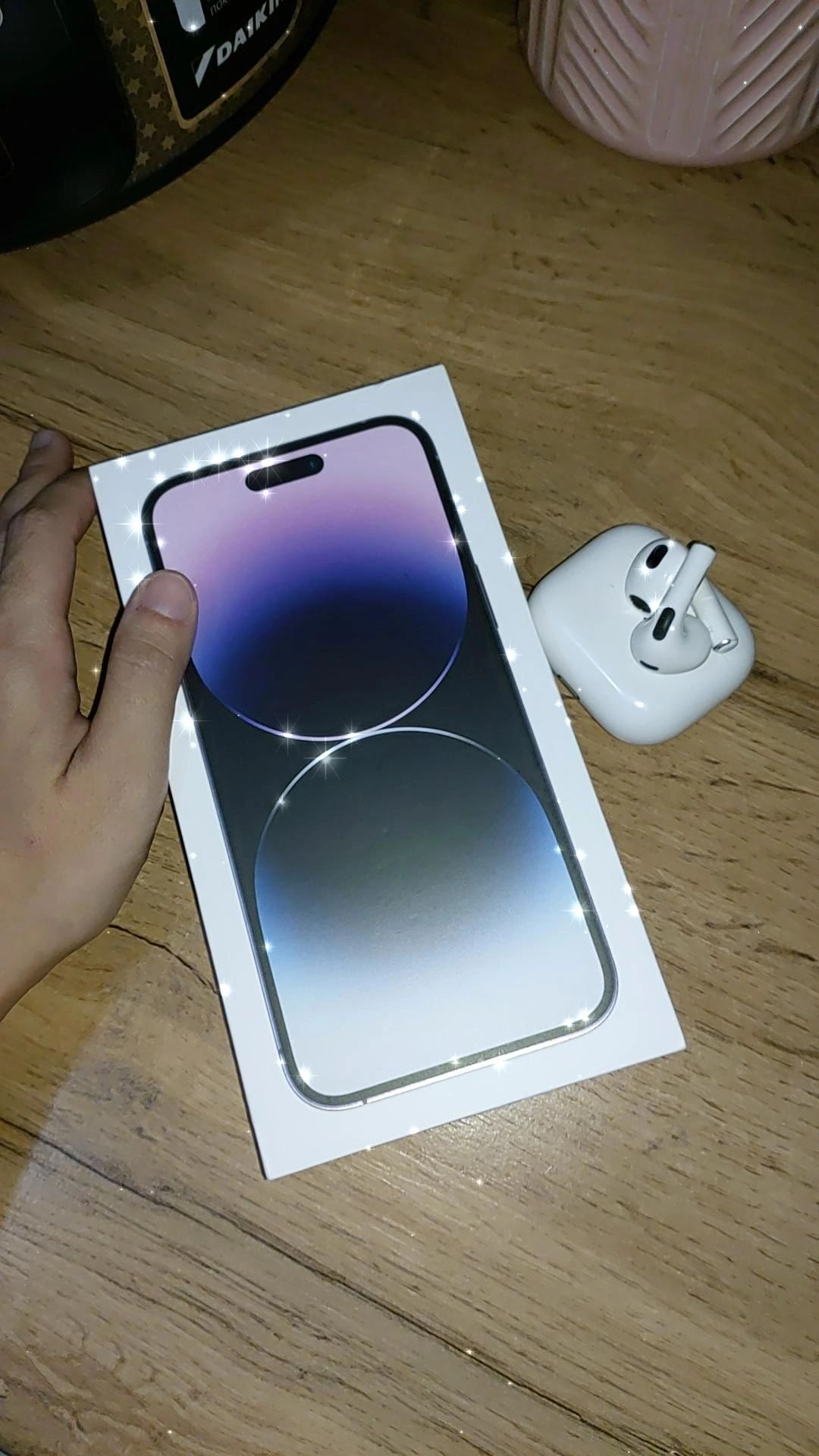 Продам Iphone 14 про макс