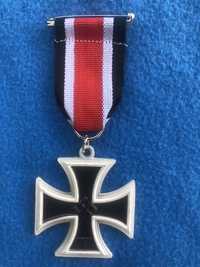 Cruce de fier germana ww2 1813,cu ribon