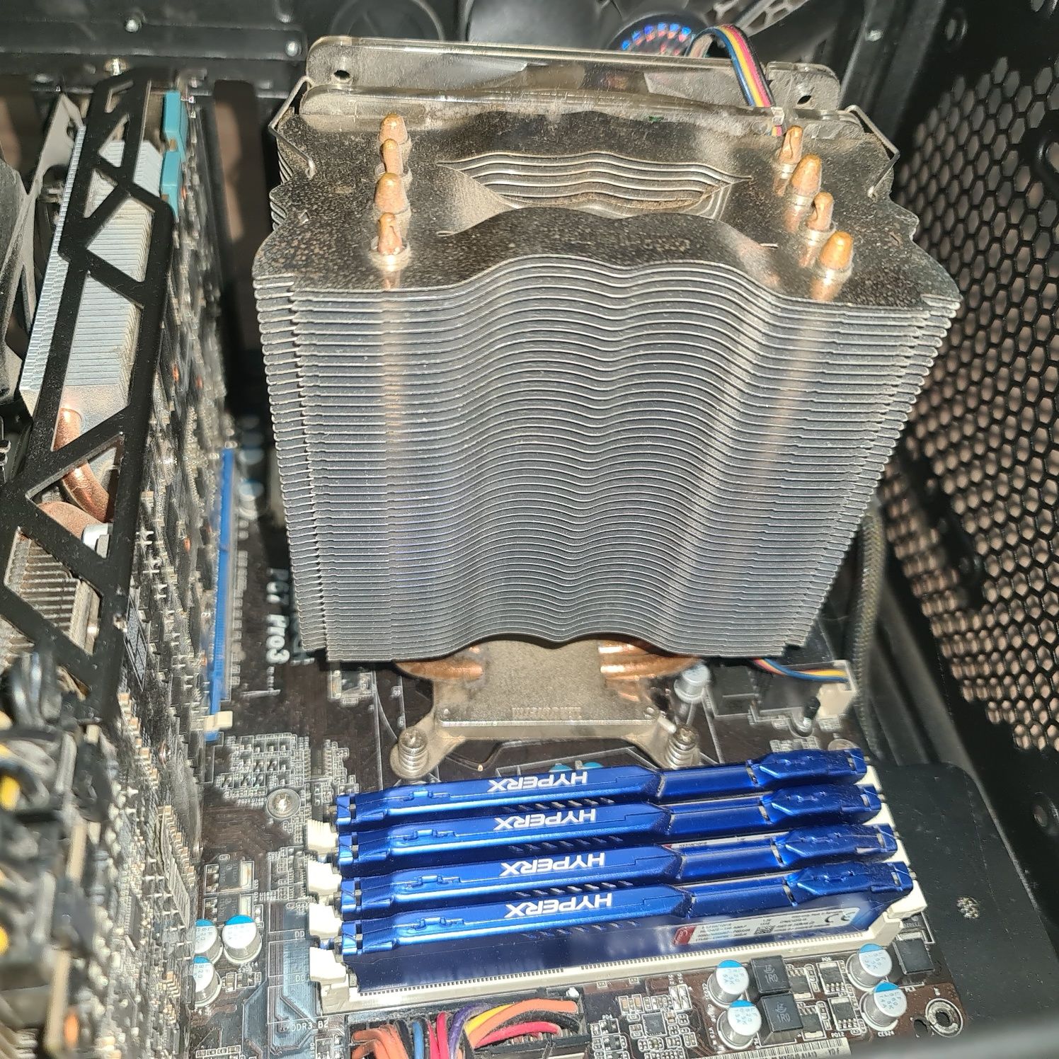 Vând PC.  Intel I5 2500k