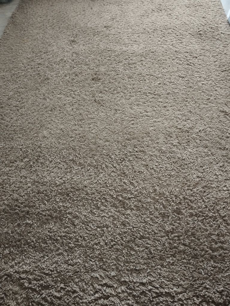 ковры  травка обмен на  телевизор