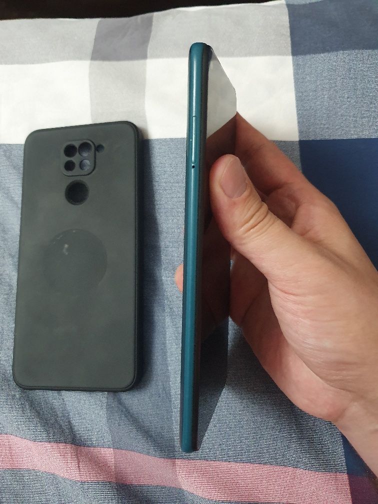 Srochna sotiladi Xiaomi Redmi Note 9 4/64Gb Green Orginal