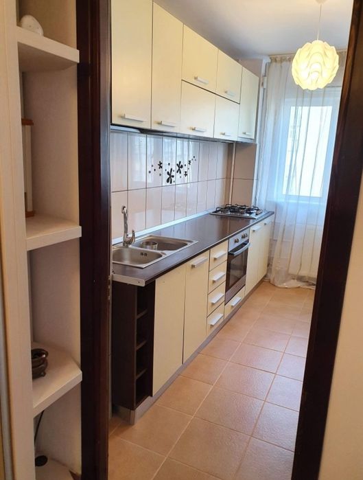Vand ap 2 camere Crangasi Ceahlaul Bucuresti