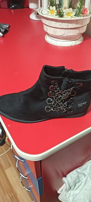 Ghete damă cu lanț