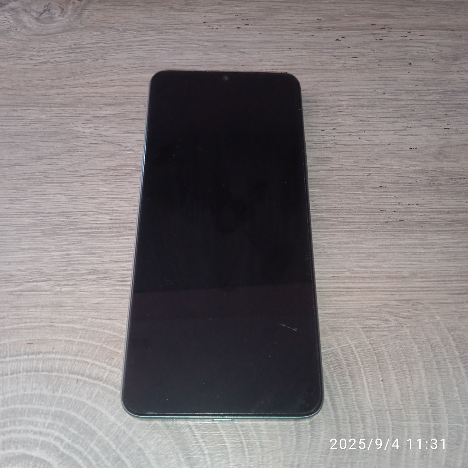 Redmi A3 със зарядно