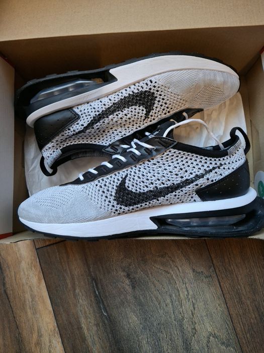 Nike Air Max Flyknit Racer-Нови Оригинални маратонки,страхотен модел!