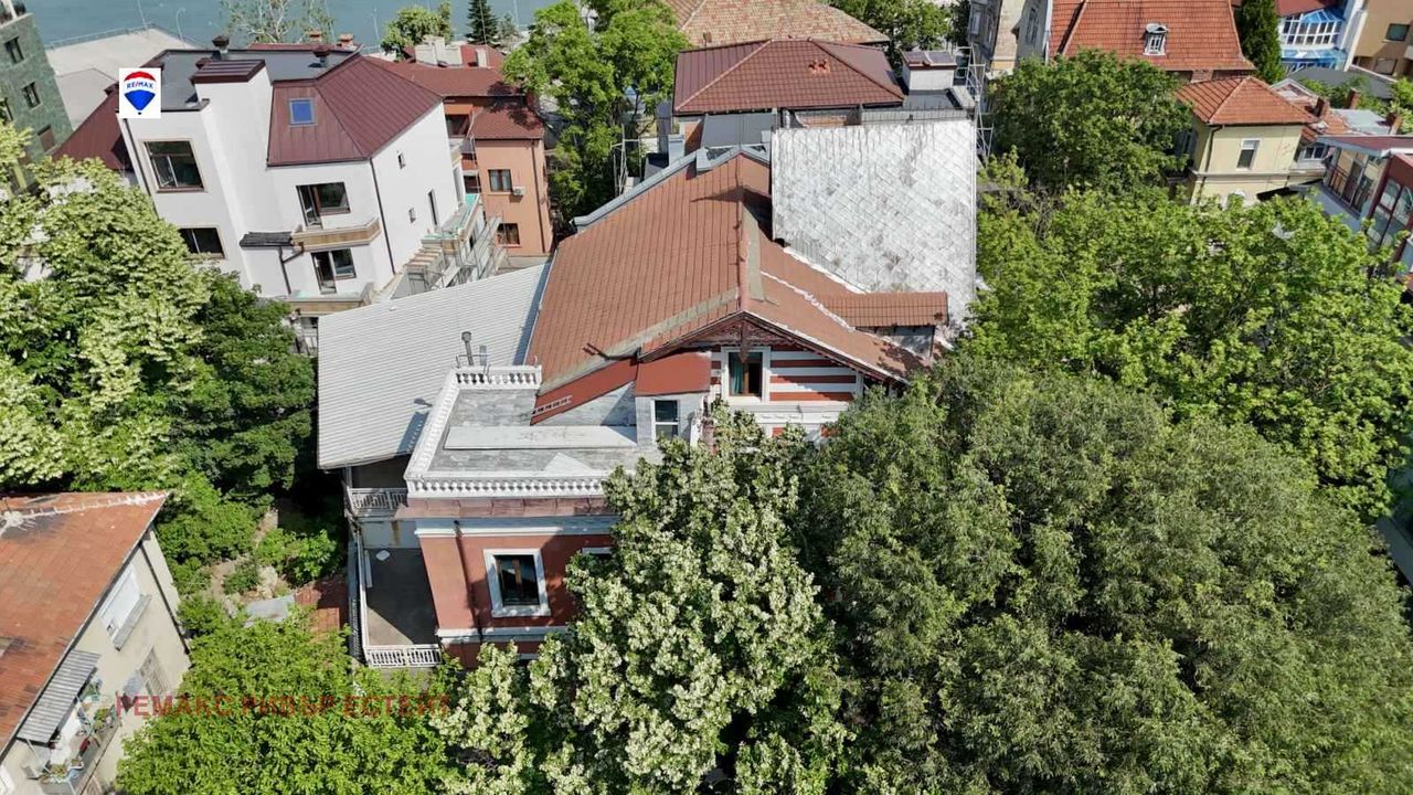 Дава се под наем Заведение в Русе, Център - 370 кв.м за 2560 € - Снимка #7