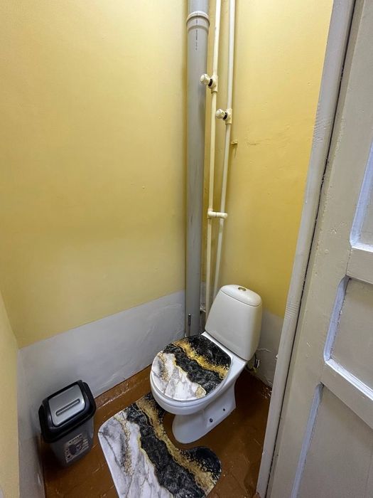 2 xonali kvartira sotiladi