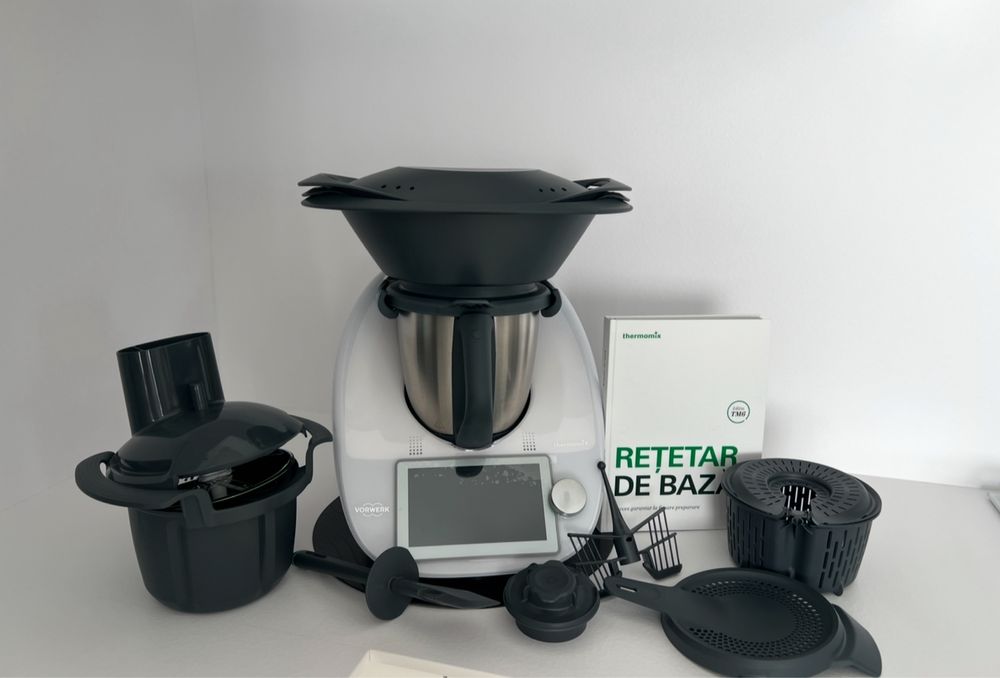 Termomixt Tm6, stare foarte buna, inca are folie pe ecran protectie