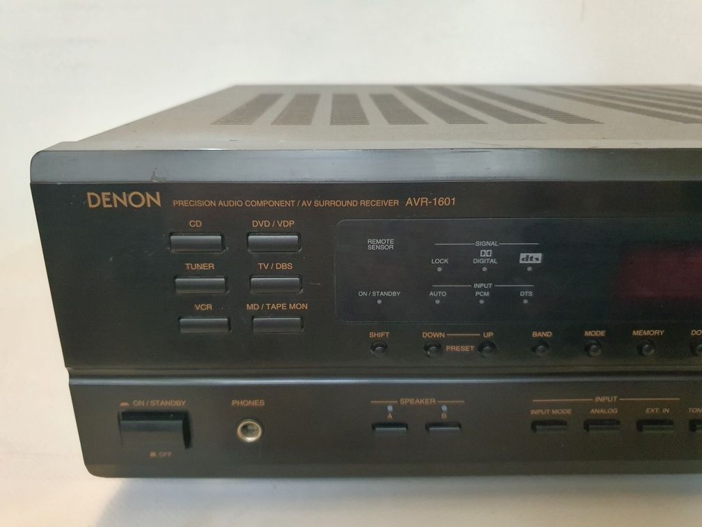 Продавам DENON AVR - 1601 A/V ресийвър