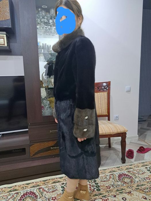 Шуба норковая  женская в хорошем состояний. Размер 46-48