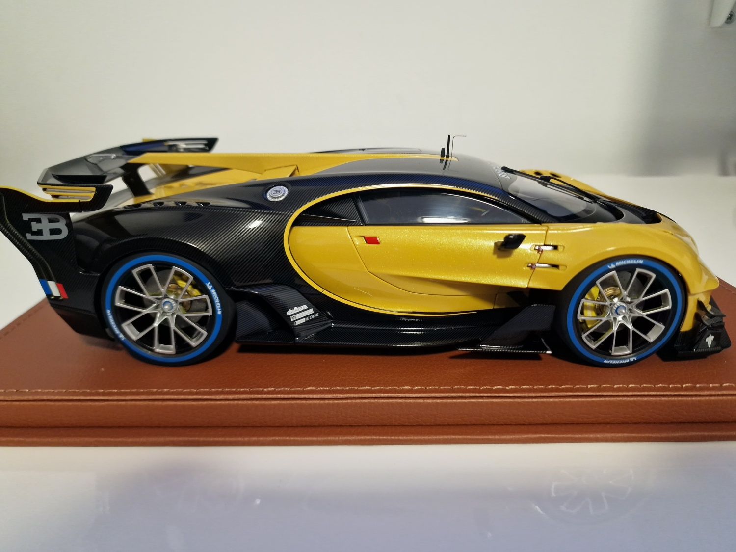 Bugatti Vision GT 1:18 AUTOart