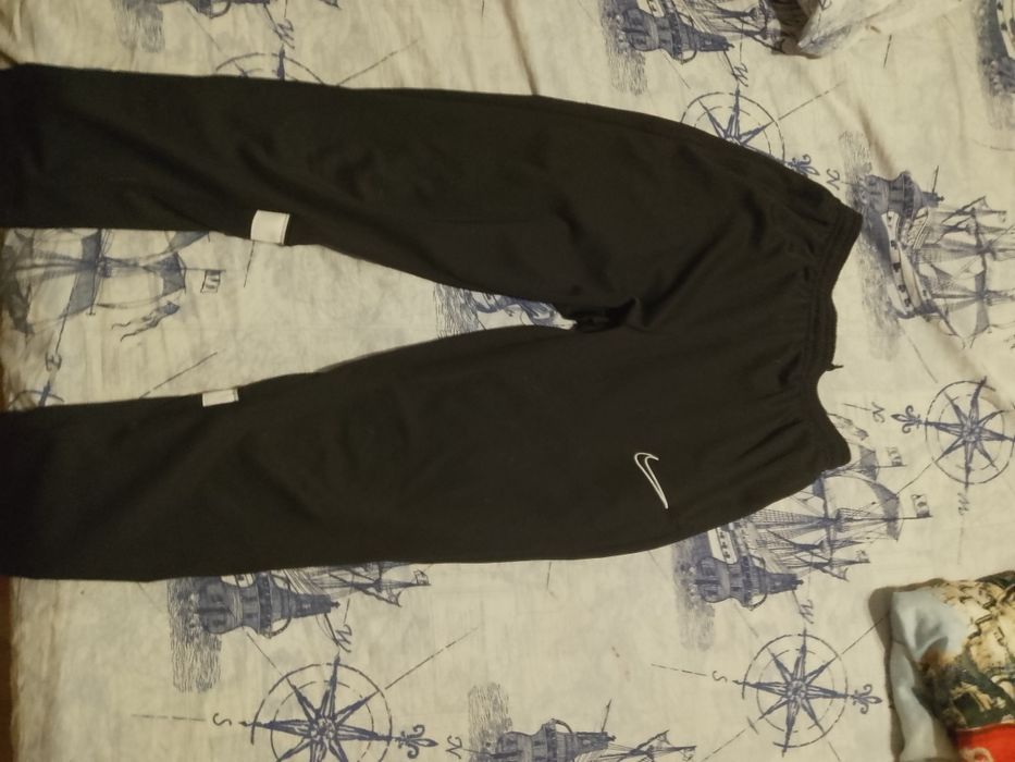 Оригинален анцунг найк