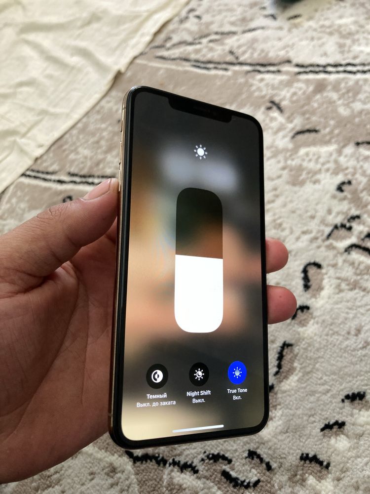 Iphone xs max.